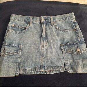 Aritzia denim cargo skirt 28